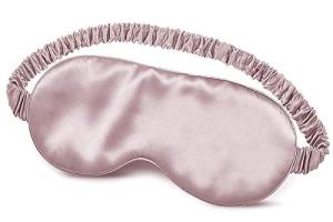 Mûrier Soie Masque Pour Les Yeux Bandeau, YUNCHI 100% Pur Naturelle Mûrier Masque Pour Nuit Dormir Sommeil Ultra Doux Homme Femme Avec Bouchons D'oreilles (Rose)